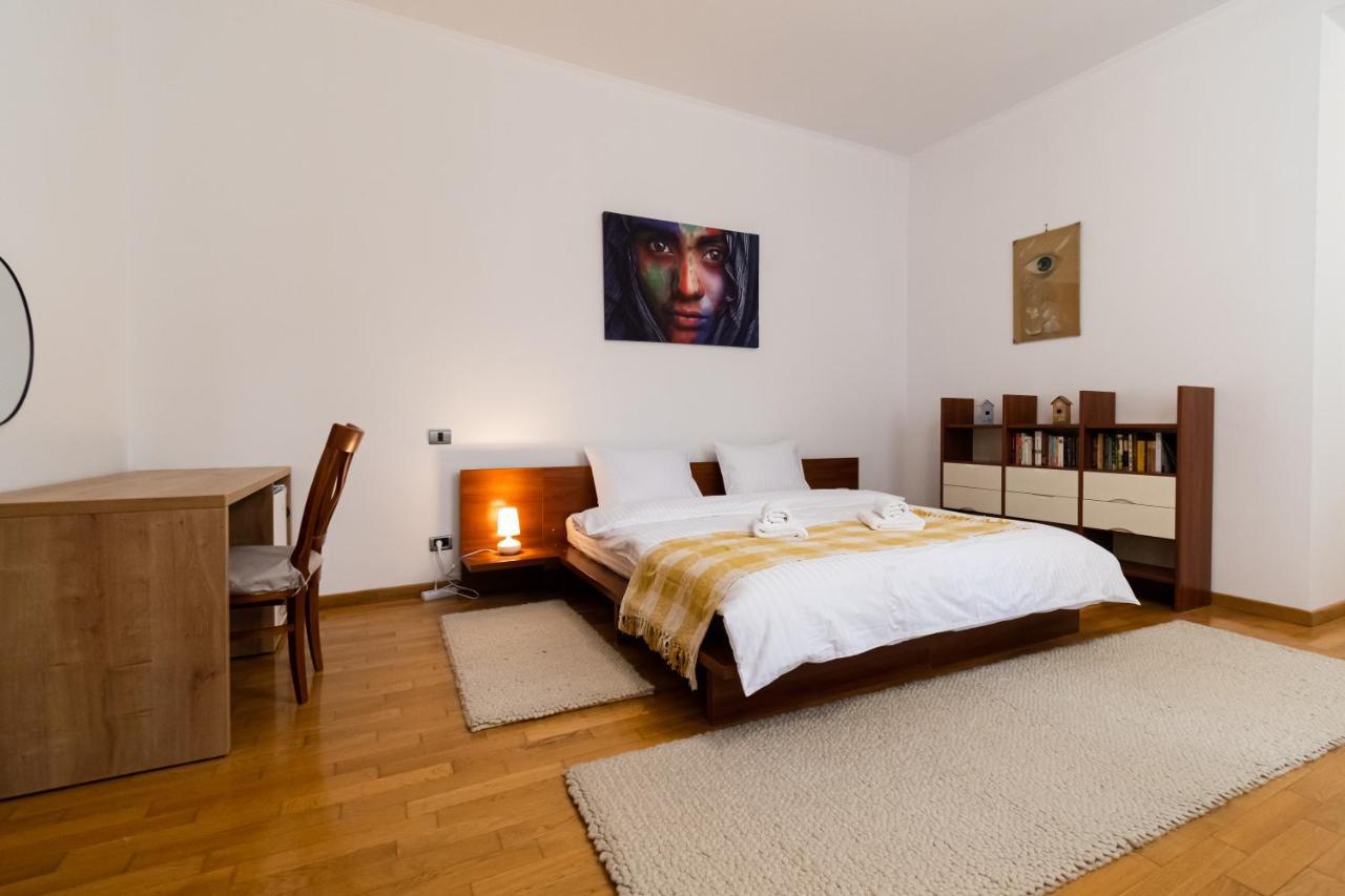 Residence 48 Beautiful Building Within Moments From The Old Town Of Braşov Exteriör bild