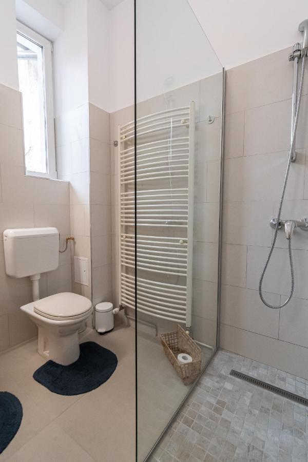 Residence 48 Beautiful Building Within Moments From The Old Town Of Braşov Exteriör bild