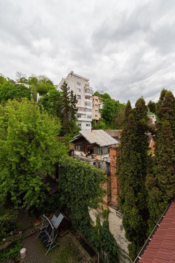 Residence 48 Beautiful Building Within Moments From The Old Town Of Braşov Exteriör bild
