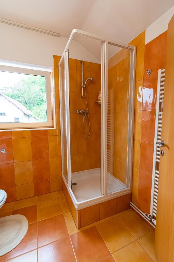 Residence 48 Beautiful Building Within Moments From The Old Town Of Braşov Exteriör bild