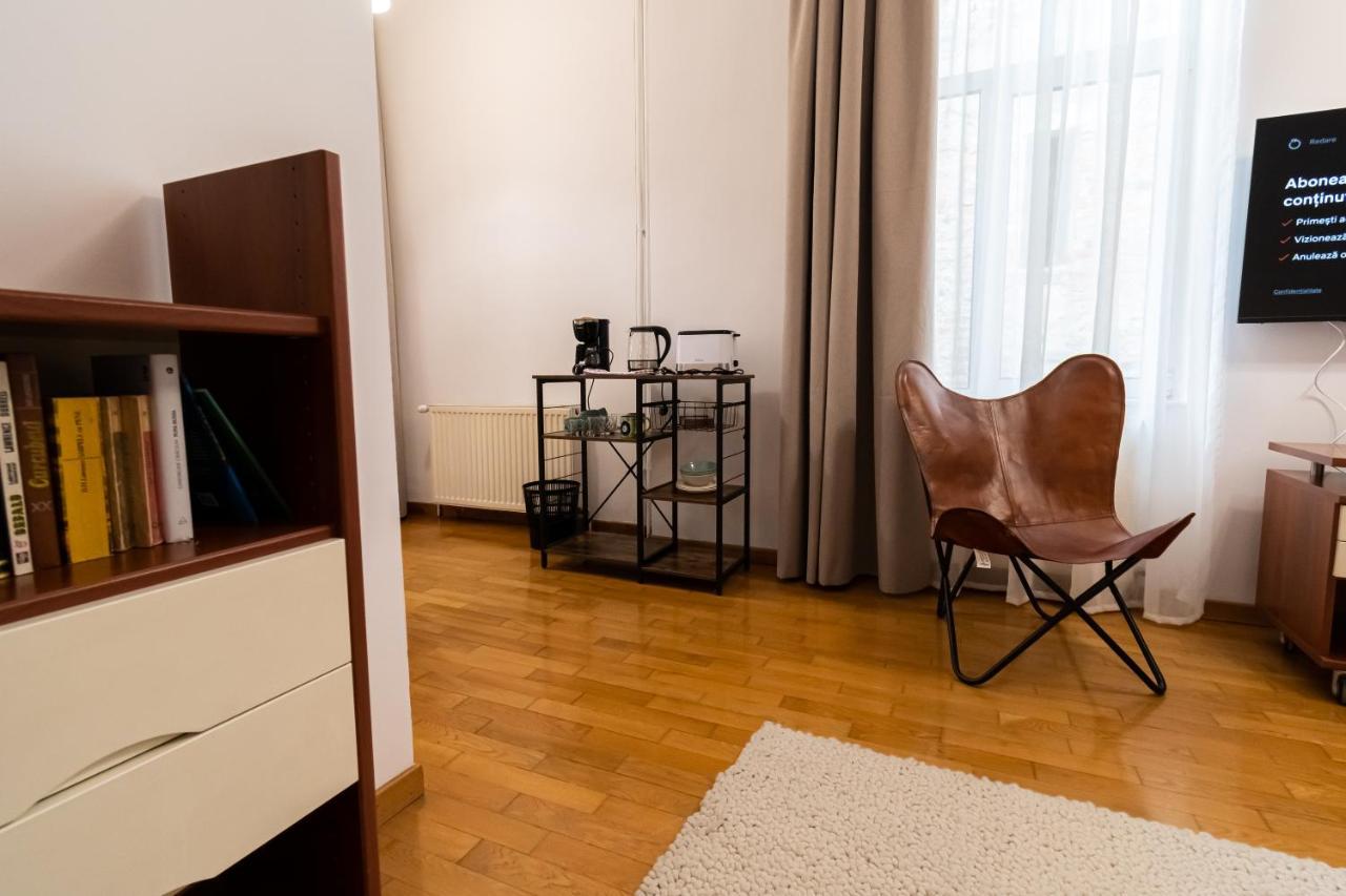 Residence 48 Beautiful Building Within Moments From The Old Town Of Braşov Exteriör bild